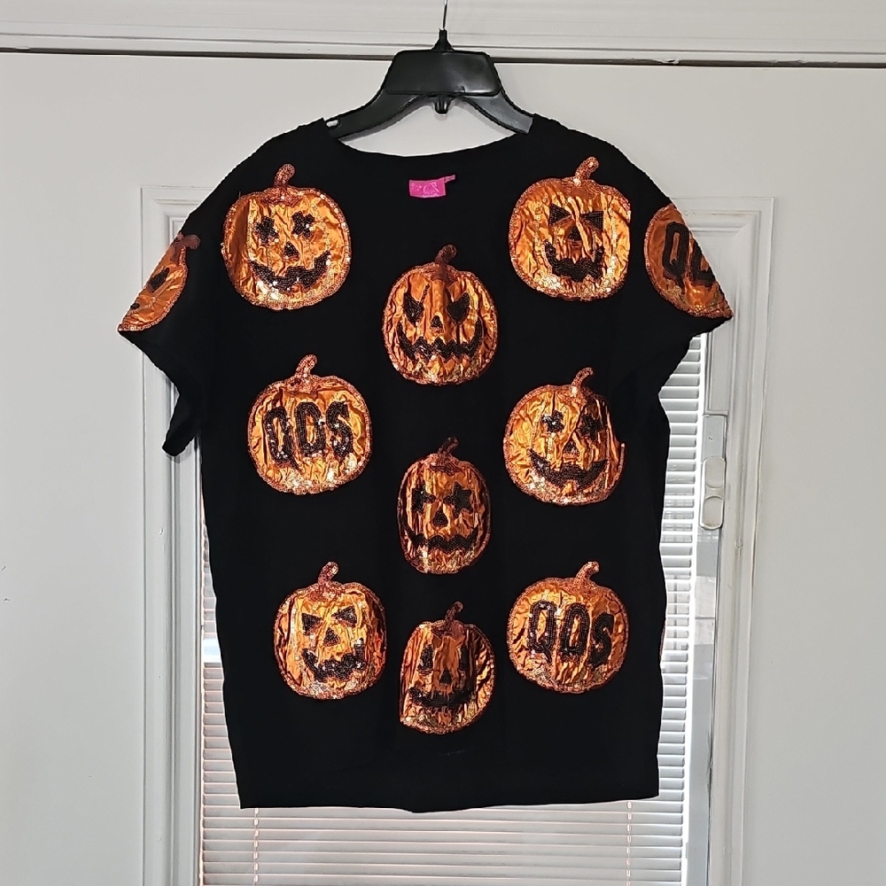 QUEEN OF SPARKLES Black Halloween Tee with Shiny Orange Pumpkin Appliqués